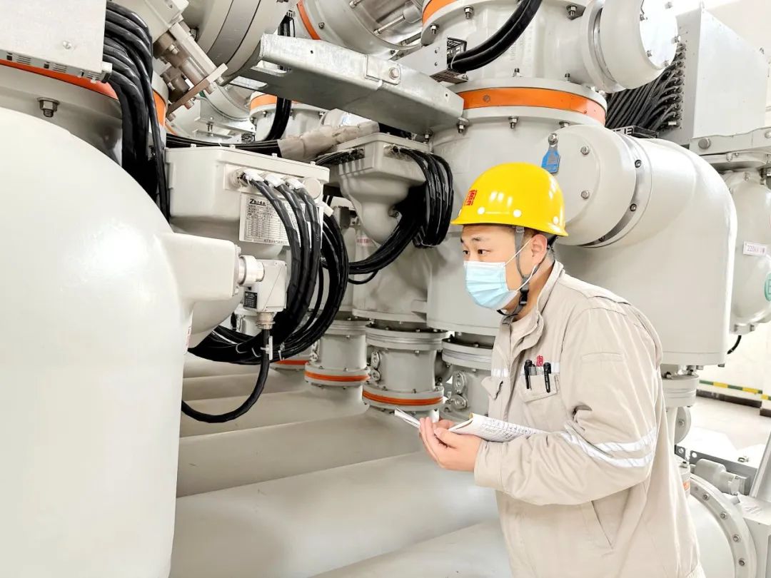 1714112336937092256.jpg 0.jpg