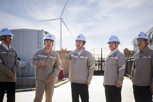 1722387981850079651.jpg 1722385572650080779.jpg