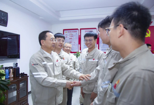 1722387990441049937.jpg 1722385593879093137.jpg