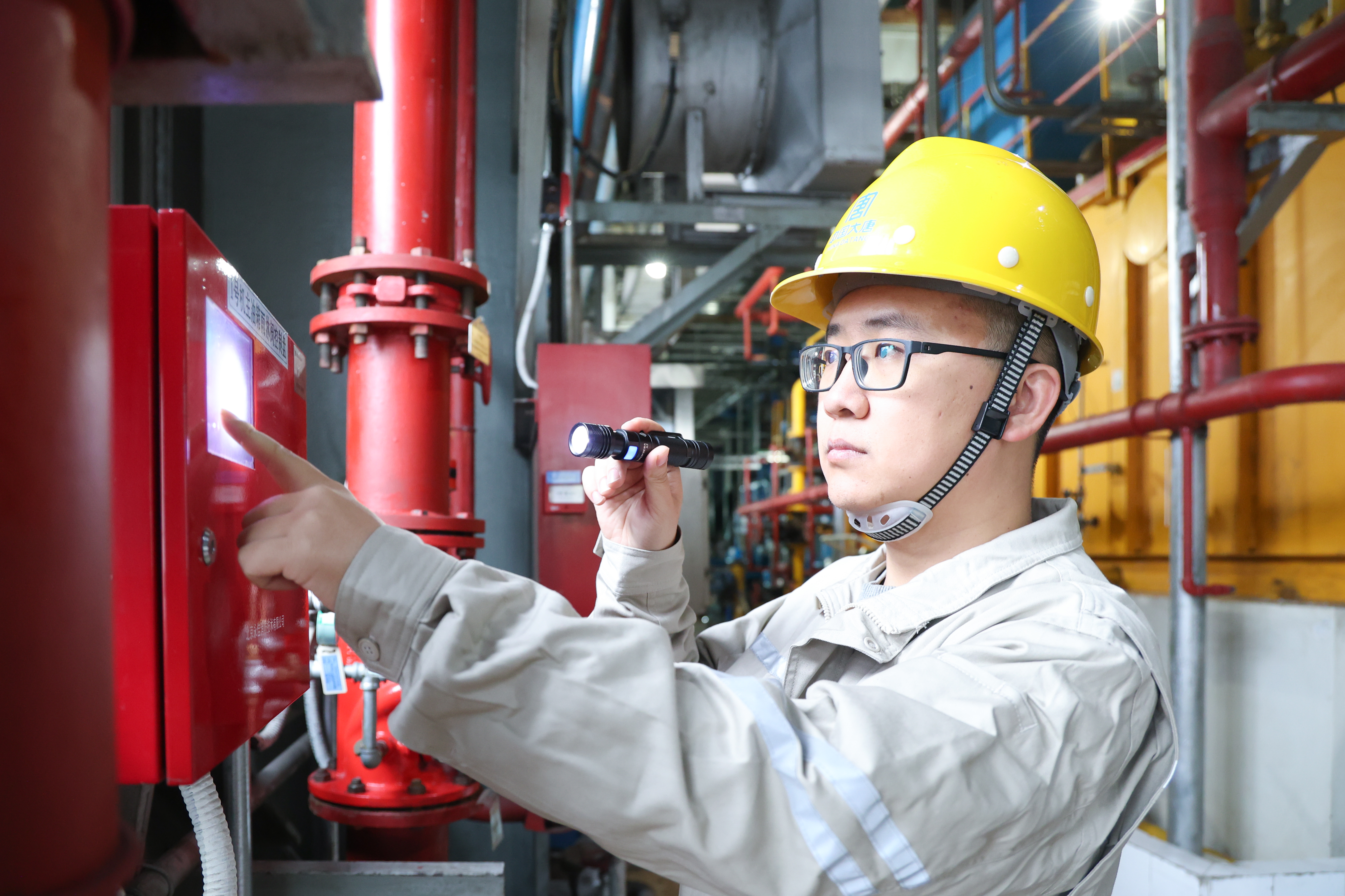 【大唐榜樣】單旭杰：匠心筑夢，篤行致遠 (5).jpg